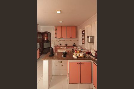 Casa à venda com 450m², 3 quartos e 8 vagas Casa à venda com 450m², 3 quartos e 8 vagasCozinha