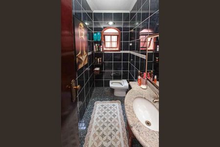 Casa à venda com 450m², 3 quartos e 8 vagas Casa à venda com 450m², 3 quartos e 8 vagasLavabo