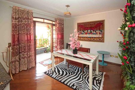 Casa à venda com 450m², 3 quartos e 8 vagas Casa à venda com 450m², 3 quartos e 8 vagasSala 3