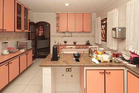 Casa à venda com 450m², 3 quartos e 8 vagas Casa à venda com 450m², 3 quartos e 8 vagasCozinha