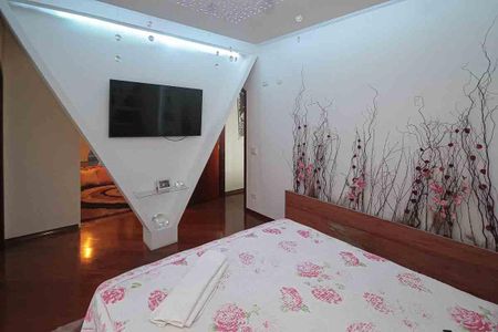 Casa à venda com 450m², 3 quartos e 8 vagas Casa à venda com 450m², 3 quartos e 8 vagasSuíte 2