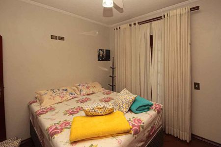 Casa à venda com 450m², 3 quartos e 8 vagas Casa à venda com 450m², 3 quartos e 8 vagasSuíte