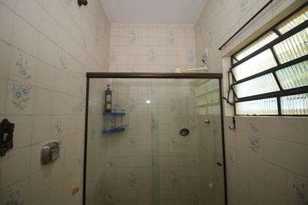 Casa à venda com 280m², 3 quartos e 2 vagasBanheiro 1