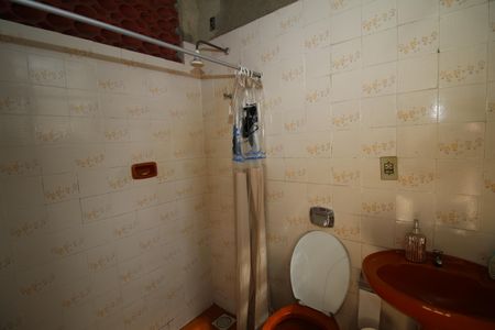 Casa à venda com 280m², 3 quartos e 2 vagasBanheiro de serviço