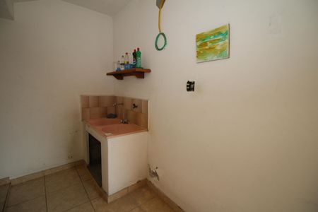 Casa à venda com 280m², 3 quartos e 2 vagasÁrea de Serviço