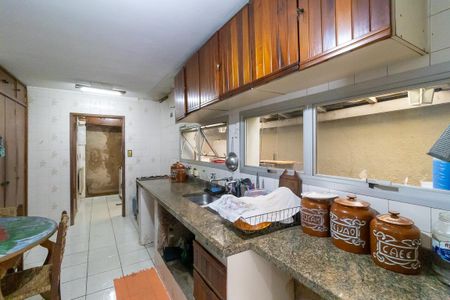 Casa à venda com 250m², 3 quartos e 2 vagasCozinha