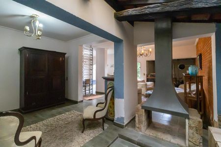 Casa à venda com 250m², 3 quartos e 2 vagasSala