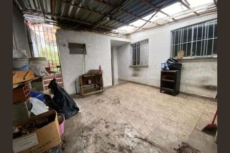 Casa à venda com 175m², 4 quartos e 2 vagas Casa à venda com 175m², 4 quartos e 2 vagasFoto 08
