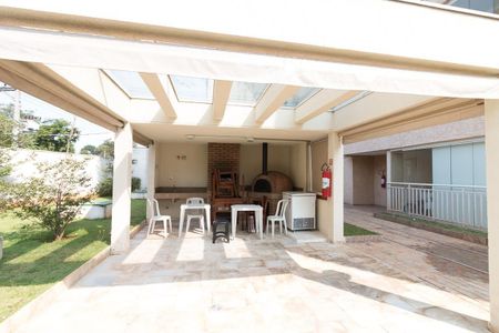 Apartamento à venda com 71m², 2 quartos e 1 vagaÁrea comum