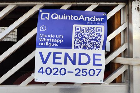 Casa à venda com 144m², 2 quartos e 3 vagas Casa à venda com 144m², 2 quartos e 3 vagasPlaca