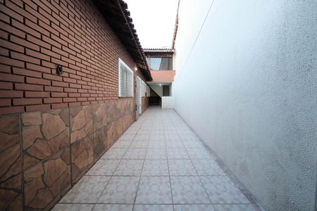 Casa à venda com 144m², 2 quartos e 3 vagasQuintal
