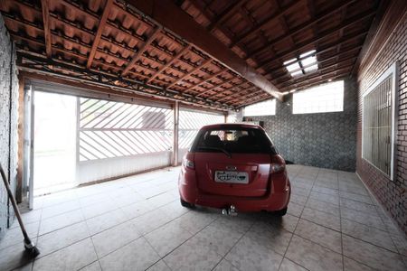 Casa à venda com 144m², 2 quartos e 3 vagasGaragem