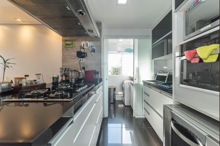 Apartamento à venda com 97m², 3 quartos e 2 vagas Apartamento à venda com 97m², 3 quartos e 2 vagasCozinha