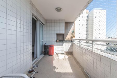 Apartamento à venda com 97m², 3 quartos e 2 vagas Apartamento à venda com 97m², 3 quartos e 2 vagasVaranda