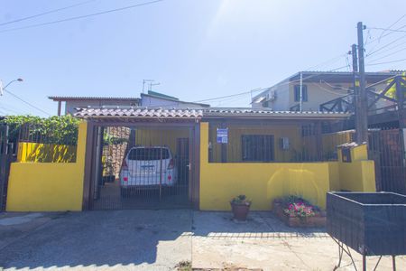 Casa à venda com 90m², 2 quartos e 1 vaga Casa à venda com 90m², 2 quartos e 1 vagaFachada