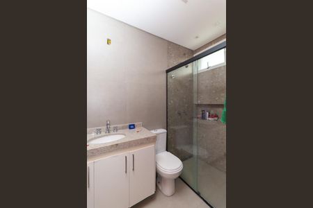 Casa à venda com 260m², 3 quartos e 3 vagas Casa à venda com 260m², 3 quartos e 3 vagasBanheiro da Suíte 3