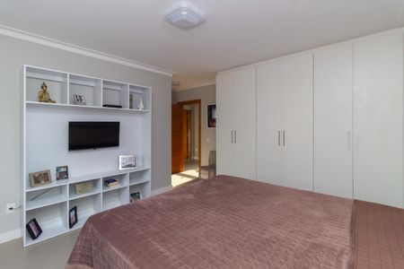 Casa à venda com 260m², 3 quartos e 3 vagas Casa à venda com 260m², 3 quartos e 3 vagasSuíte 1