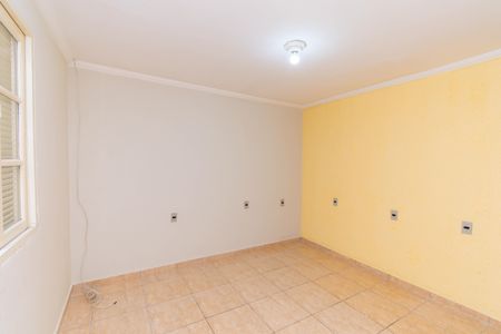 Casa para alugar com 30m², 1 quarto e sem vagaSala / Quarto
