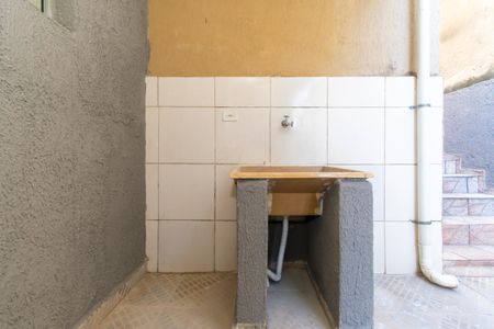 Casa para alugar com 30m², 1 quarto e sem vagaÁrea de Serviço
