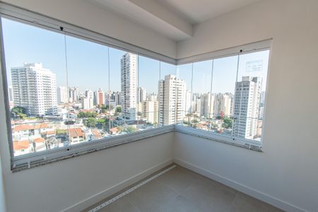Apartamento à venda com 81m², 2 quartos e 1 vaga Apartamento à venda com 81m², 2 quartos e 1 vagaVaranda