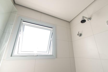 Apartamento à venda com 81m², 2 quartos e 1 vaga Apartamento à venda com 81m², 2 quartos e 1 vagaBanheiro da suíte 2