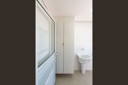 Apartamento à venda com 81m², 2 quartos e 1 vaga Apartamento à venda com 81m², 2 quartos e 1 vagaÁrea de serviço