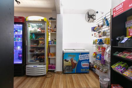 Apartamento à venda com 47m², 2 quartos e 1 vaga Apartamento à venda com 47m², 2 quartos e 1 vagaÁrea Comum - Mini Mercado
