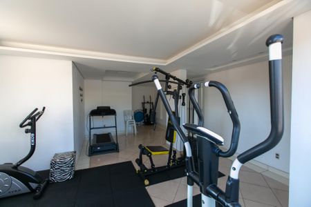 Apartamento à venda com 47m², 2 quartos e 1 vaga Apartamento à venda com 47m², 2 quartos e 1 vagaÁrea Comum - Academia