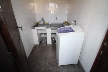 Apartamento à venda com 750m², 3 quartos e 6 vagasÁrea de Serviço