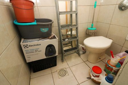 Apartamento à venda com 76m², 2 quartos e 1 vaga Apartamento à venda com 76m², 2 quartos e 1 vagaBanheiro de serviço