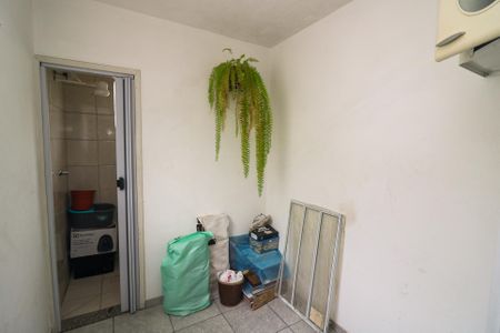 Apartamento à venda com 76m², 2 quartos e 1 vaga Apartamento à venda com 76m², 2 quartos e 1 vagaQuarto de Serviço