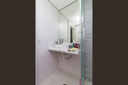 Apartamento à venda com 76m², 2 quartos e 2 vagas Apartamento à venda com 76m², 2 quartos e 2 vagasBanheiro
