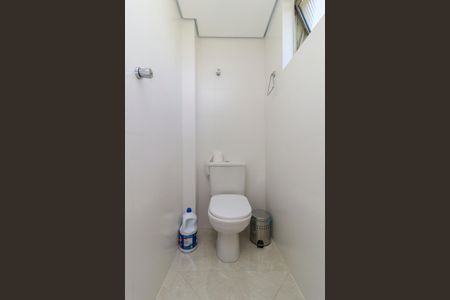 Apartamento à venda com 76m², 2 quartos e 2 vagas Apartamento à venda com 76m², 2 quartos e 2 vagasÁrea de Serviço - Banheiro