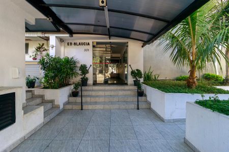 Apartamento à venda com 76m², 2 quartos e 2 vagas Apartamento à venda com 76m², 2 quartos e 2 vagasHall Social