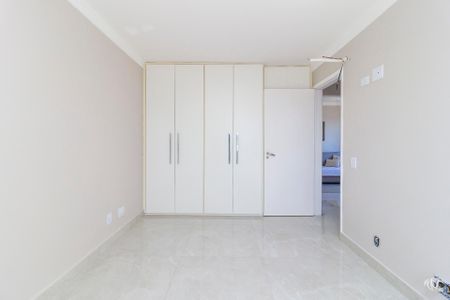 Apartamento à venda com 76m², 2 quartos e 2 vagas Apartamento à venda com 76m², 2 quartos e 2 vagasQuarto 1