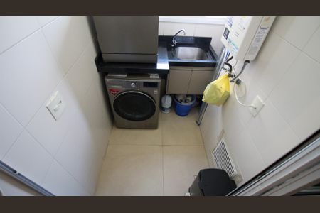 Apartamento à venda com 58m², 2 quartos e 1 vaga Apartamento à venda com 58m², 2 quartos e 1 vagaÁrea de serviço