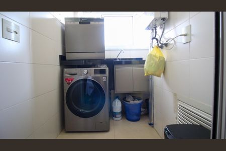 Apartamento à venda com 58m², 2 quartos e 1 vaga Apartamento à venda com 58m², 2 quartos e 1 vagaÁrea de serviço