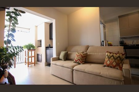 Apartamento à venda com 58m², 2 quartos e 1 vaga Apartamento à venda com 58m², 2 quartos e 1 vagaSala