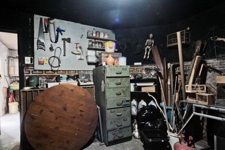 Casa à venda com 270m², 2 quartos e sem vaga Casa à venda com 270m², 2 quartos e sem vagaEdícula - cozinha