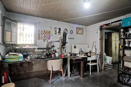 Casa à venda com 270m², 2 quartos e sem vaga Casa à venda com 270m², 2 quartos e sem vagaEdícula