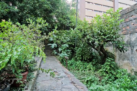 Casa à venda com 270m², 2 quartos e sem vaga Casa à venda com 270m², 2 quartos e sem vagaÁrea externa