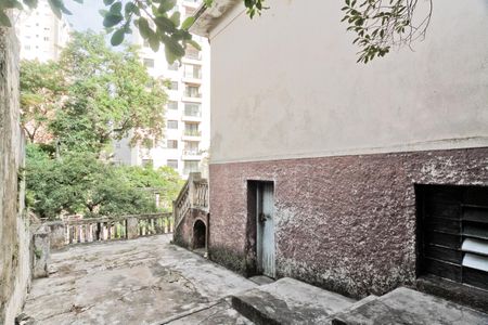 Casa à venda com 270m², 2 quartos e sem vaga Casa à venda com 270m², 2 quartos e sem vagaÁrea externa