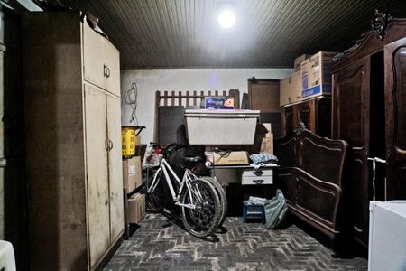 Casa à venda com 270m², 2 quartos e sem vaga Casa à venda com 270m², 2 quartos e sem vagaEdícula - quarto