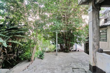 Casa à venda com 270m², 2 quartos e sem vaga Casa à venda com 270m², 2 quartos e sem vagaÁrea externa