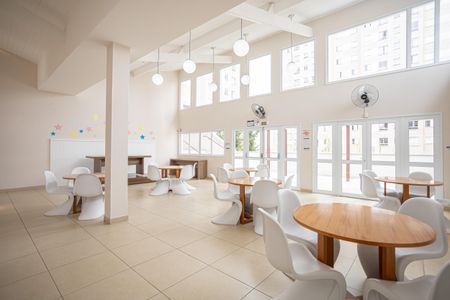 Apartamento à venda com 62m², 3 quartos e 1 vaga Apartamento à venda com 62m², 3 quartos e 1 vagaÁrea comum - Salão de festas