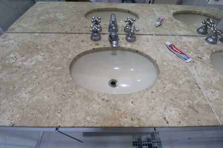 Apartamento para alugar com 138m², 3 quartos e 2 vagas Apartamento para alugar com 138m², 3 quartos e 2 vagasBanheiro Suíte