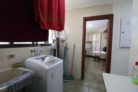 Apartamento para alugar com 138m², 3 quartos e 2 vagas Apartamento para alugar com 138m², 3 quartos e 2 vagasÁrea de Serviço