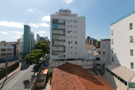 Apartamento à venda com 130m², 4 quartos e 3 vagas Apartamento à venda com 130m², 4 quartos e 3 vagasVista Suite 2