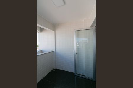 Apartamento à venda com 130m², 4 quartos e 3 vagas Apartamento à venda com 130m², 4 quartos e 3 vagasVaranda