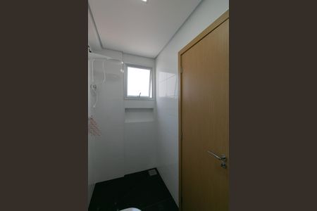 Apartamento à venda com 130m², 4 quartos e 3 vagas Apartamento à venda com 130m², 4 quartos e 3 vagasBanheiro Suite 1